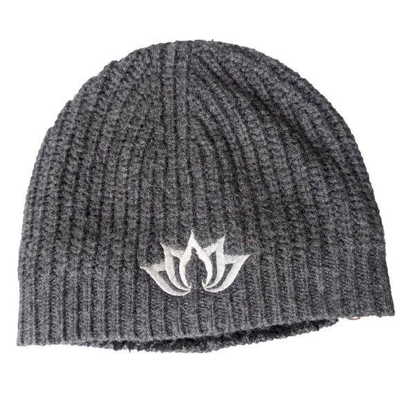 DIPC Wool Blend Beanie Embroidered Winter Headwear Gray Unisex‎ One Size - Picture 1 of 6